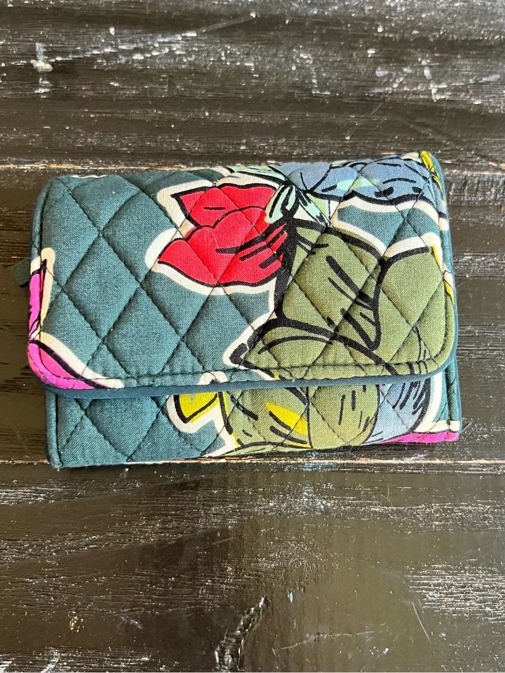Vera Bradley trifold Floral Quilted Wallet RFID